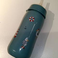 Garrafa para beber Meeuwen en vuurtoren, como reportado por IKEA Groningen utilizando o iLost