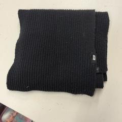 ショール がiLostで Het Amsterdamse Winterparadijs によって報告されました