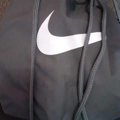 Taška zwemgerief + bruis water (LARS), ako bolo nahlásené Regio Limburg - Leuven pomocou iLost