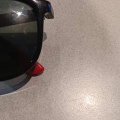 Gafas de sol, ha sido reportado por De Efteling con iLost