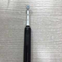 Elektrische tandenborstel, zgłoszono przez Hotel van der Valk Maastricht przy użyciu iLost