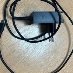 Entxufea & Kargagailua, gisa salatu by Sheraton Brussels Airport Hotel iLost erabiliz