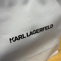 شراء كارل لاغرفيلد كارل لاغرفيلد lager، كما تم الإبلاغ عنه بواسطة Designer Outlet Roermond عبر iLost