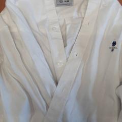 Chemise, a été signalé par Grand Hotel Amrath Kurhaus utilisant iLost