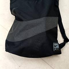 バッグ & バックパック Zwart がiLostで Qbuzz GD Groningen Peizerweg によって報告されました