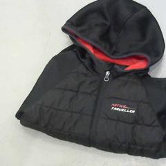 Dětská bunda, jak nahlášeno Relais Azalys pomocí iLost