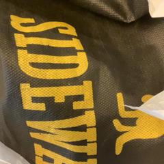 バッグ がiLostで MEININGER Hotel Brussels City Center によって報告されました