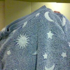 Sweater etoile, as reported by MEININGER Hotel Lyon Centre Berthelot using iLost