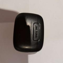 Airpods fodral noir, rapporterat av TCL med iLost