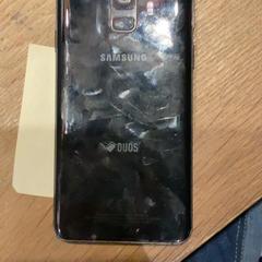 Okostelefon smarph Samsung, amint azt MEININGER Hotel Amsterdam City West az iLost segítségével jelentette.