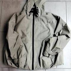 Chaqueta para niños, ha sido reportado por Gemeente Puurs-Sint-Amands con iLost