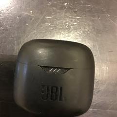 Earphone case, as reported by U-OV Utrecht using iLost