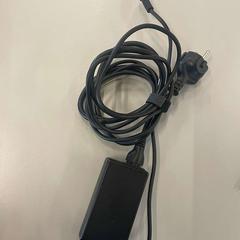 ノートパソコンの充電器 がiLostで Heidelberglaan 15 によって報告されました