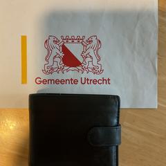 Zwarte portomonnee Zwart, as reported by Gemeente Utrecht using iLost