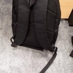 Hátizsák, amint azt Qbuzz Fryslân az iLost segítségével jelentette.