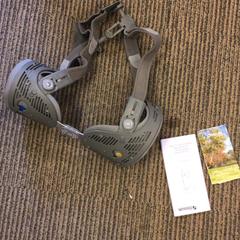 Kniebrace, ako bolo nahlásené Canisius-Wilhelmina Ziekenhuis pomocou iLost