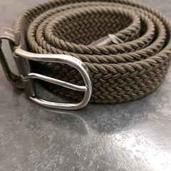 Bälte, rapporterat av Rotterdam The Hague Airport med iLost