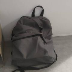 Väska, rapporterat av Keolis Seine Maritime med iLost