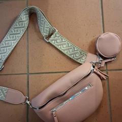 Sac Roze heuptas, a été signalé par Familiepark Drievliet utilisant iLost