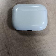 Pouzdro na airpods, jak nahlášeno Arriva Vechtdallijnen pomocí iLost