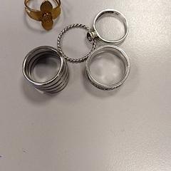 指輪 Zilver がiLostで Vrije Universiteit Amsterdam によって報告されました