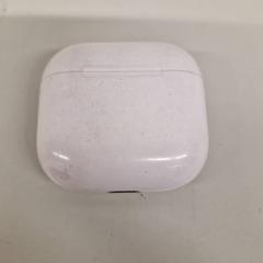 Airpods fodral, rapporterat av Transdev Gooi en Vechtstreek med iLost