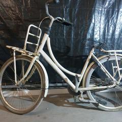 Bicicleta wit Dina, segons ha informat Gemeente Nijkerk mitjançant iLost