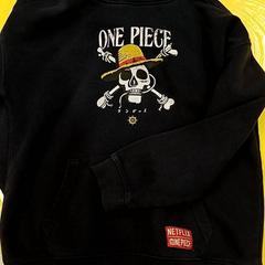 Kapucni & Gyerekmellény Bleu marine, One Piece, amint azt IKEA Bayonne Ametzondo az iLost segítségével jelentette.