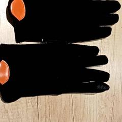 Odzież Handschoenen, zgłoszono przez Centraal magazijn przy użyciu iLost