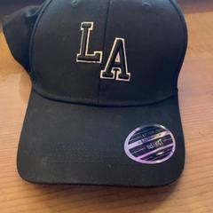 Baseballová čepice, jak nahlášeno Pathé Arnhem pomocí iLost