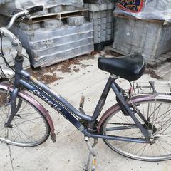 自転車 Gazelle Lichtblauw がiLostで Stad Peer によって報告されました