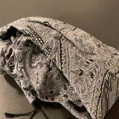 Scarf, as reported by MEININGER Hotel Dresden Zentrum using iLost