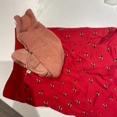 Nappe & Vêtements, a été signalé par Amsterdam ID Aparthotel utilisant iLost