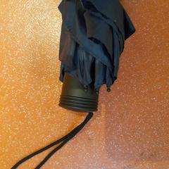 折り畳み傘 bleu marine がiLostで TCL によって報告されました