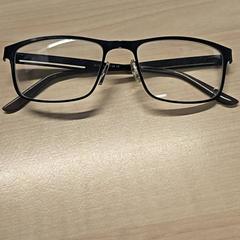 Glasses, as reported by IKEA Bratislava using iLost