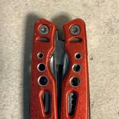 Fickkniv, rapporterat av Artis med iLost