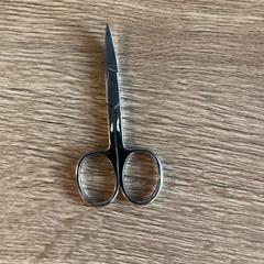 はさみ Silver がiLostで Vienna House Easy by Wyndham Amsterdam Airport によって報告されました