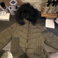 İLost kullanarak Van der Valk Hotel Amsterdam-Amstel tarafından bildirildiği gibi Jas Legergroen