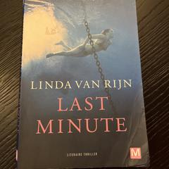 Boek 'Last Minute' door Linda van Rijn, iLost-i jakinarazi zaion moduan