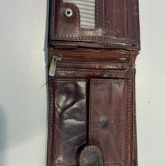 Carteira Onbekend, segundo informou Gemeente Waalwijk usando iLost