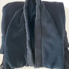 Kleding - Hoodie blauw, rapporterat av Centraal magazijn med iLost