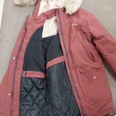 Kleding - jas, como reportado por Centraal magazijn utilizando o iLost