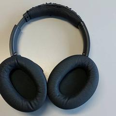 Électronique - Hoofdtelefoon grijs, a été signalé par Regio Oost-Vlaanderen utilisant iLost