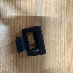 Pince à cheveux Small and black, a été signalé par Vrije Universiteit Brussel (VUB) utilisant iLost