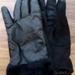 Eskularruak, gisa salatu by Connexxion Haarlem IJmond iLost erabiliz