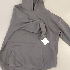 Kleding - Trui, a été signalé par Centraal magazijn utilisant iLost