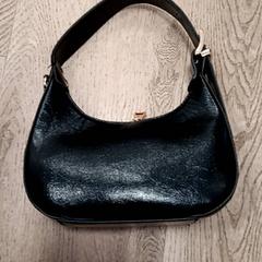 かばん がiLostで RRReis Trein Amersfoort / Ede-Wageningen によって報告されました