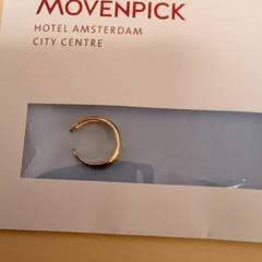Eraztuna, gisa salatu by Mövenpick Hotel Amsterdam City Centre iLost erabiliz