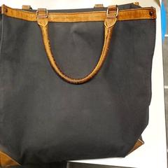 Väska, rapporterat av Regio Limburg - Leuven med iLost