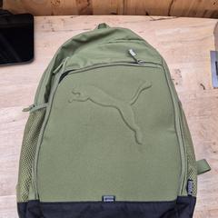Puma groene rugzak met inhoud がiLostに報告されました